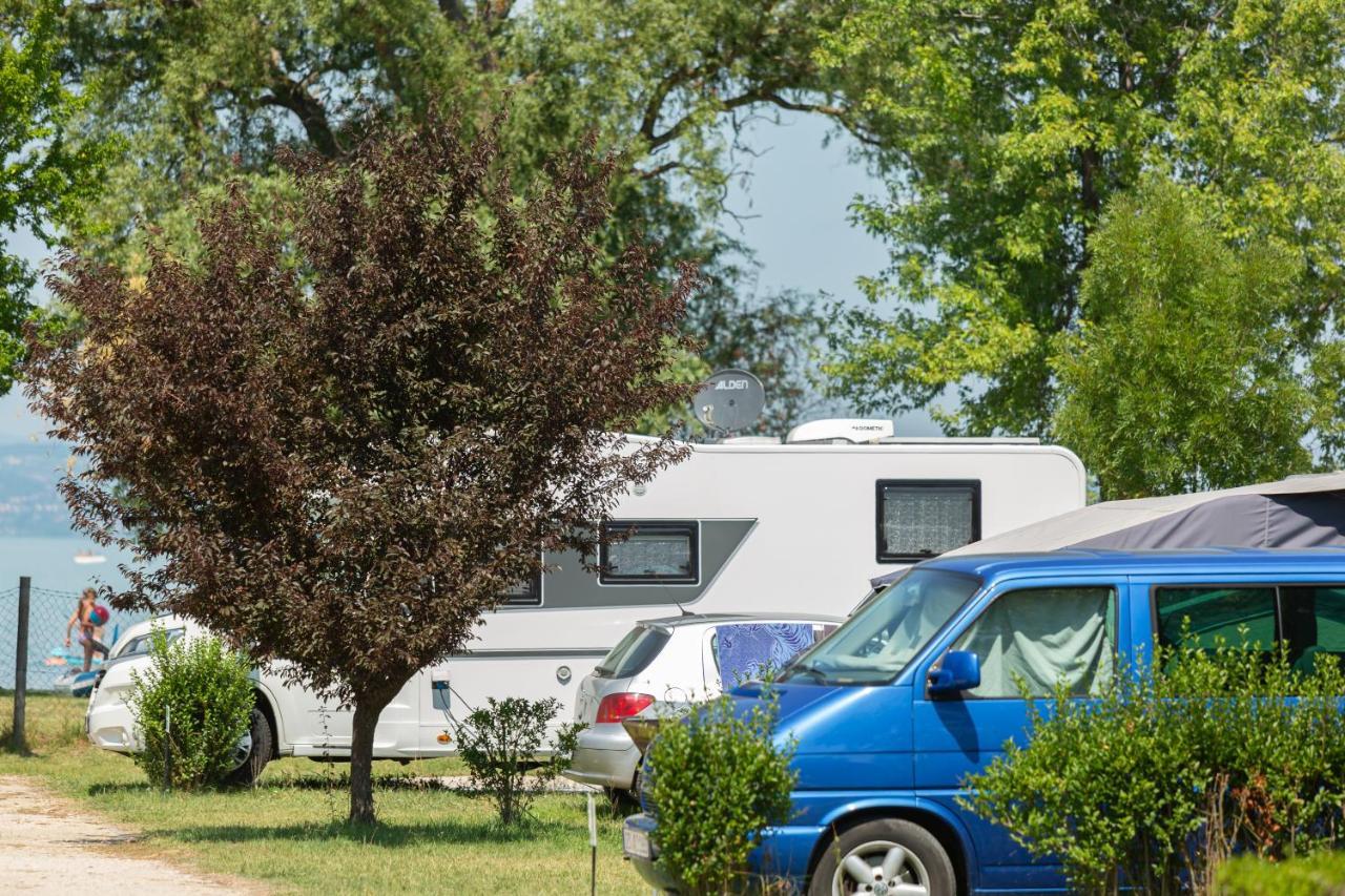 Aranypart Camping & Apartments Сиофок Екстериор снимка