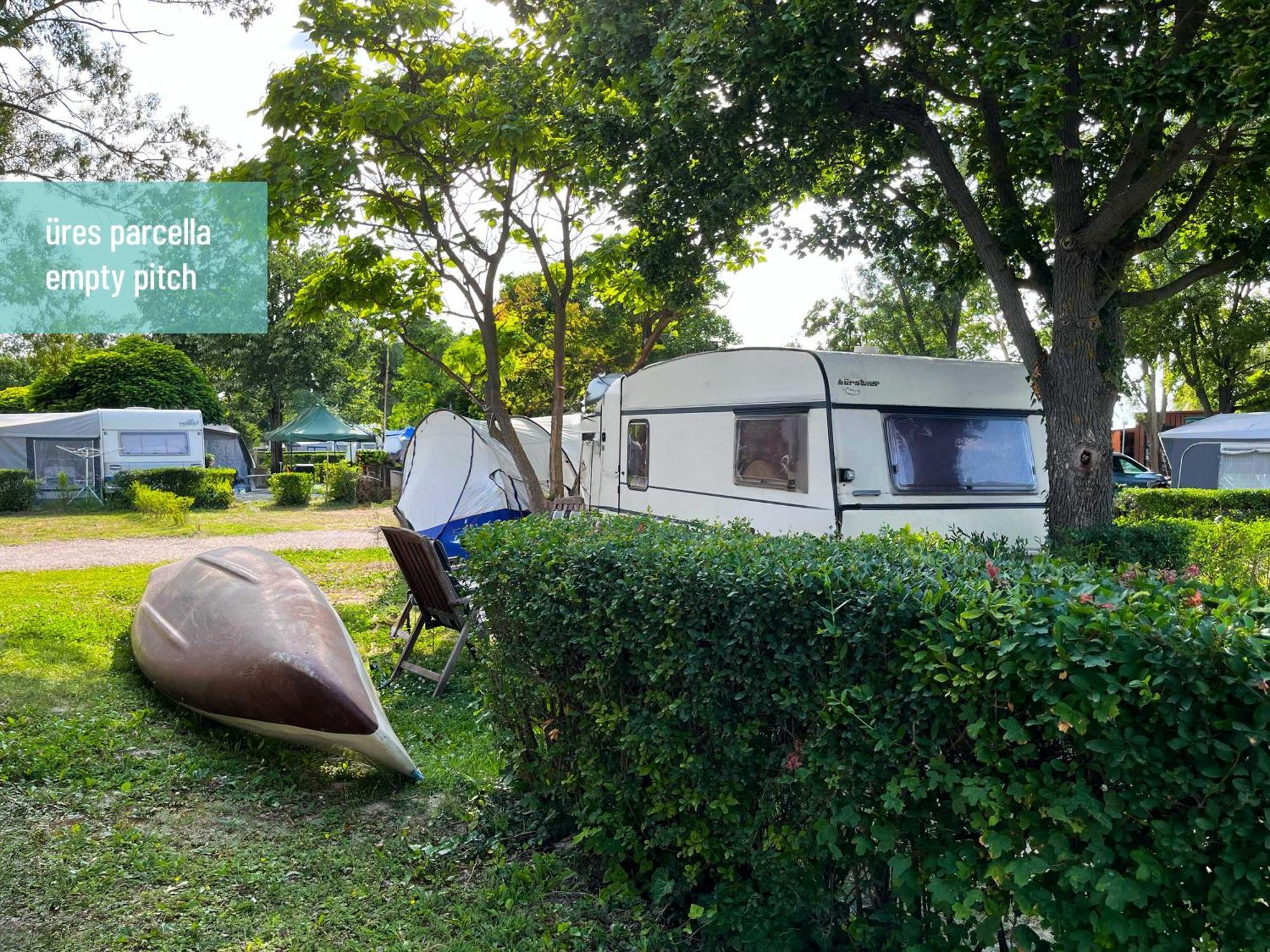 Aranypart Camping & Apartments Сиофок Екстериор снимка