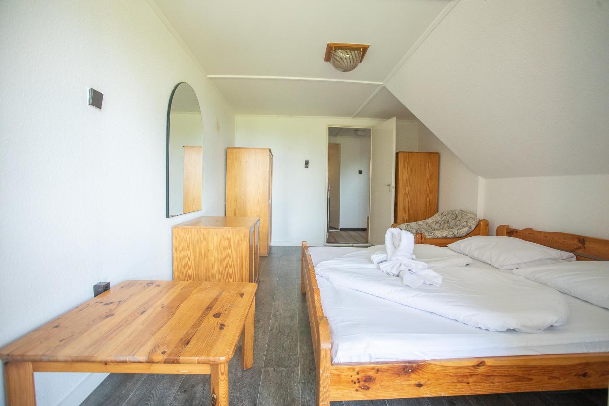 Aranypart Camping & Apartments Сиофок Екстериор снимка